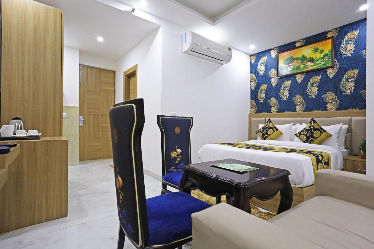 Hotel Decent - Delhi Airport