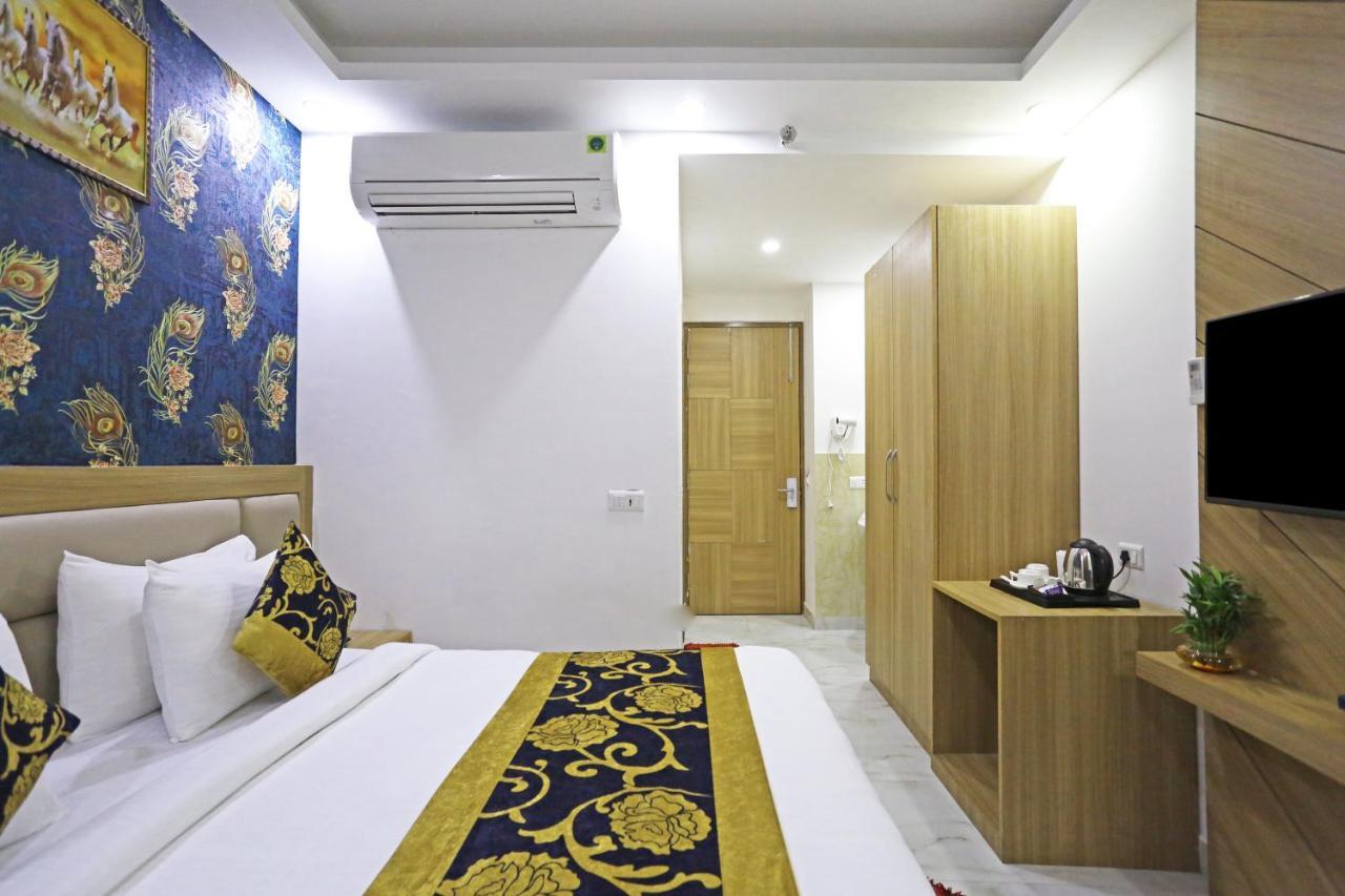 Decent - Delhi Airport Hotel