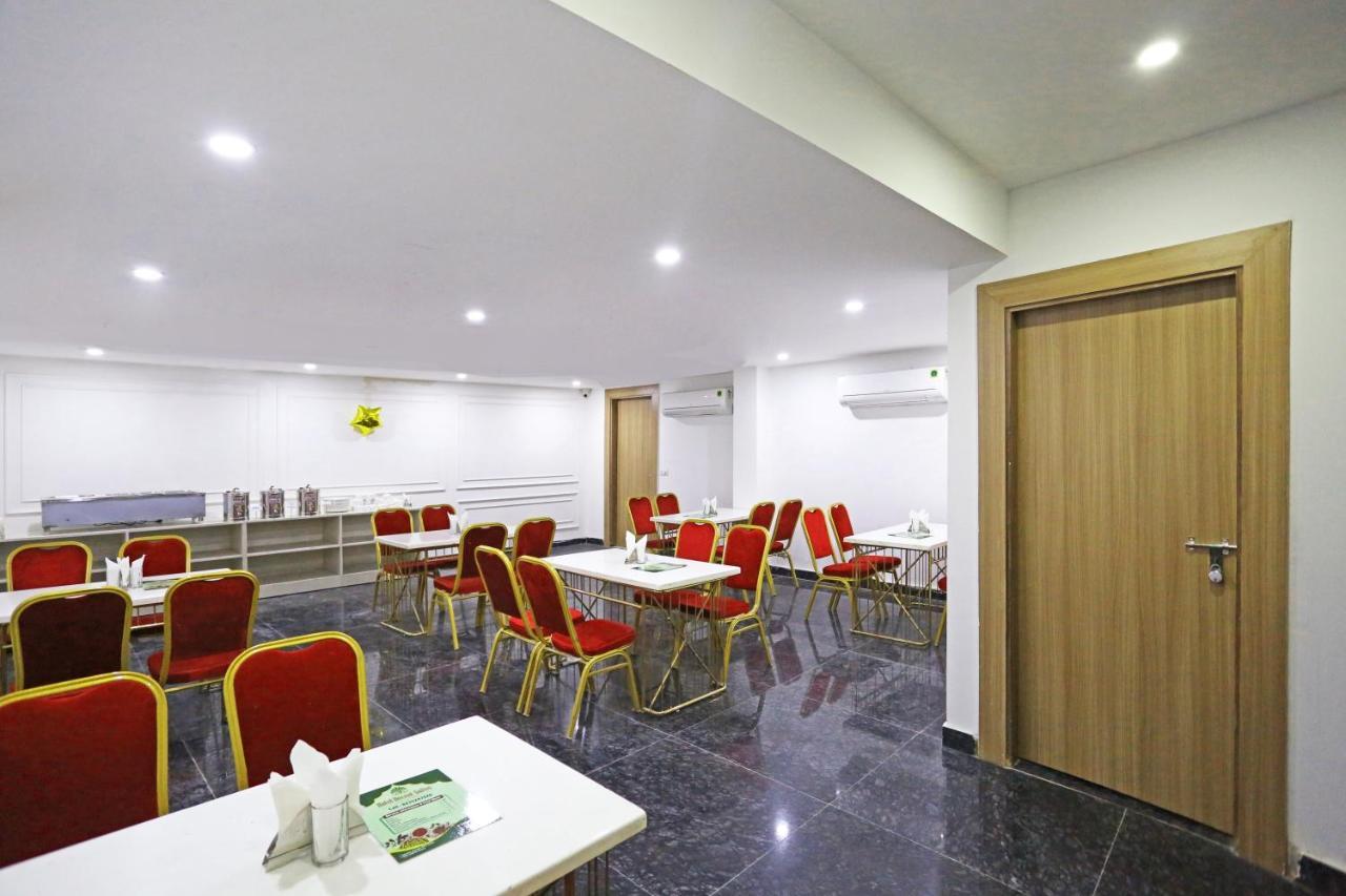 Decent - Delhi Airport Hotel New Delhi