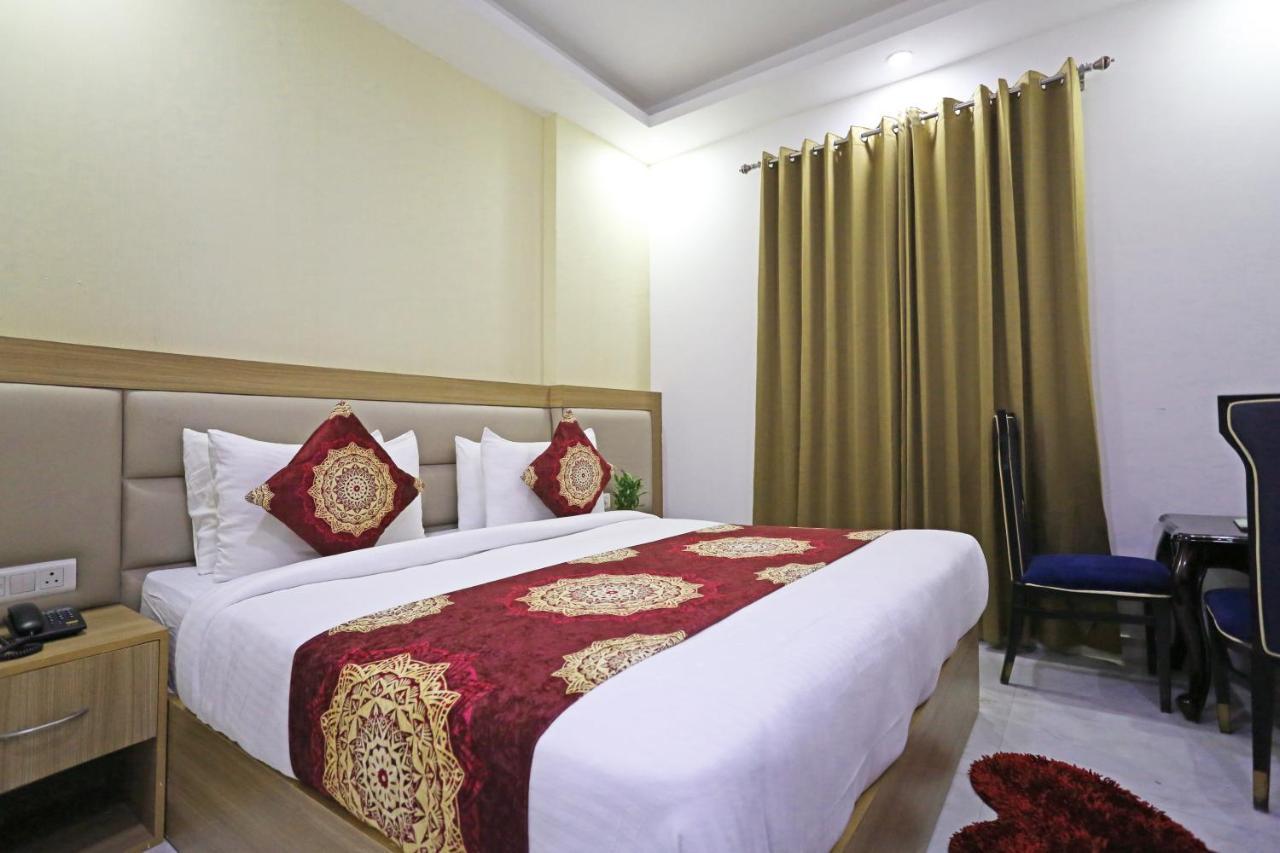 Decent - Delhi Airport Hotel