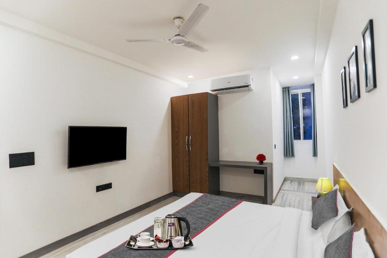 Townhouse 1142 Skyline 18 Near Palam Metro Station 3*