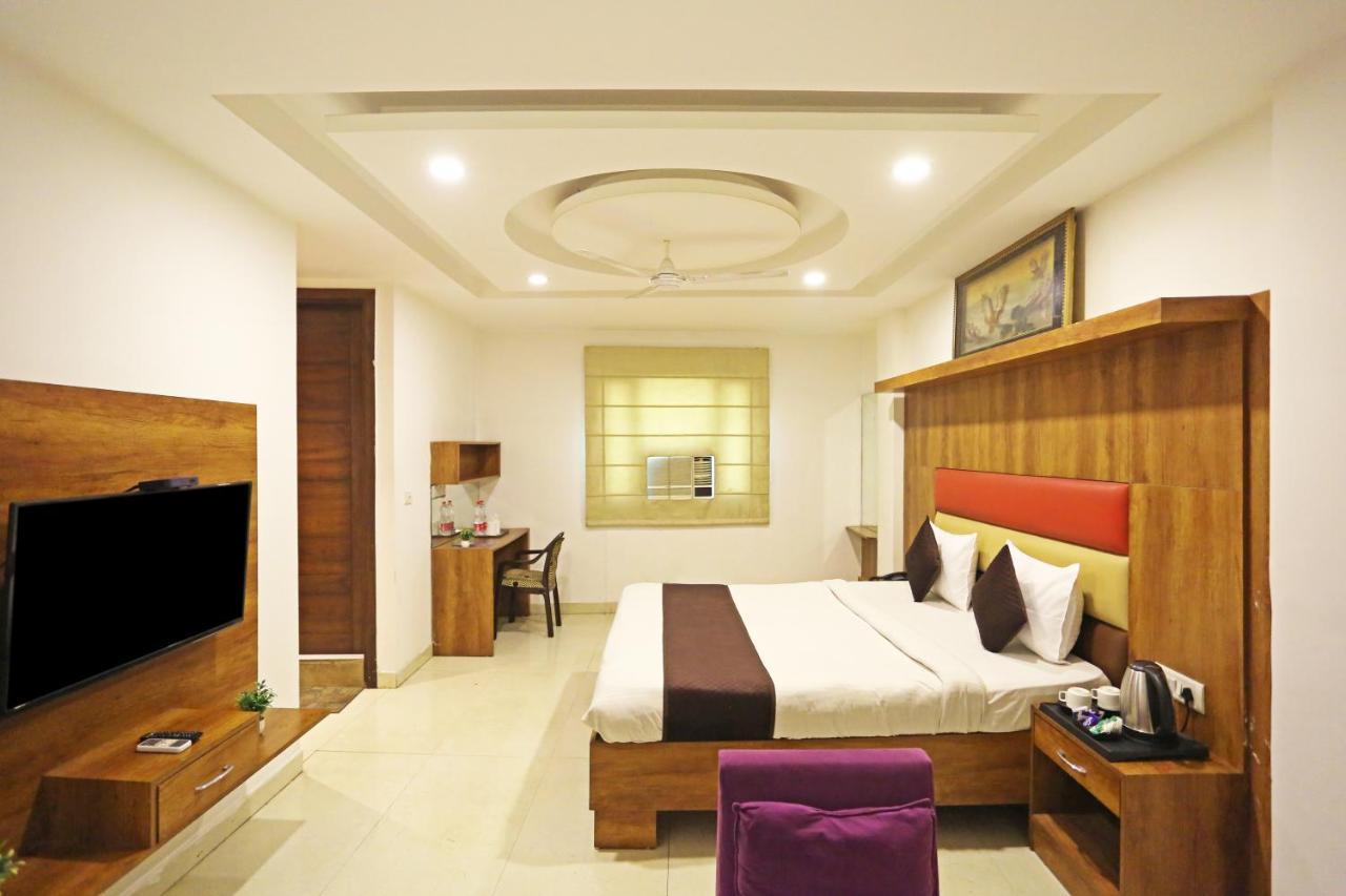 Hotel Sm Suits Near Delhi Airport-unit By Grand Urban Luxury 4*