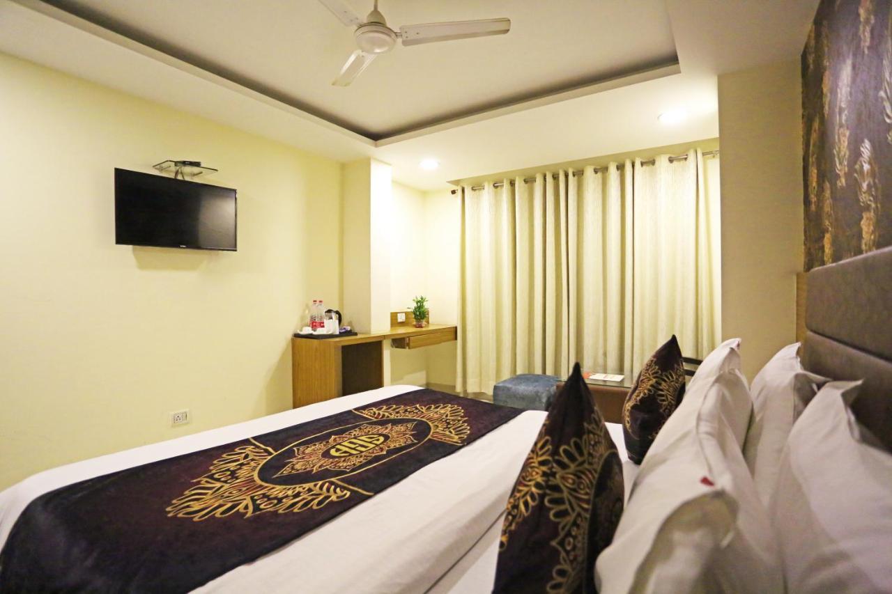 Hotel Grand By D'capitol Near Delhi Airport 4*