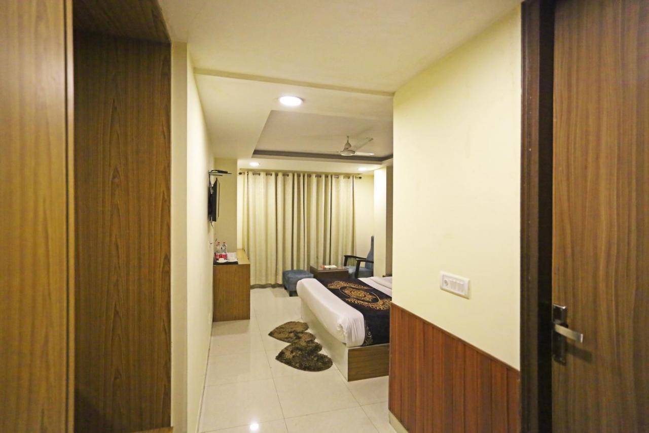 Grand By D'capitol Near Delhi Airport Hotel