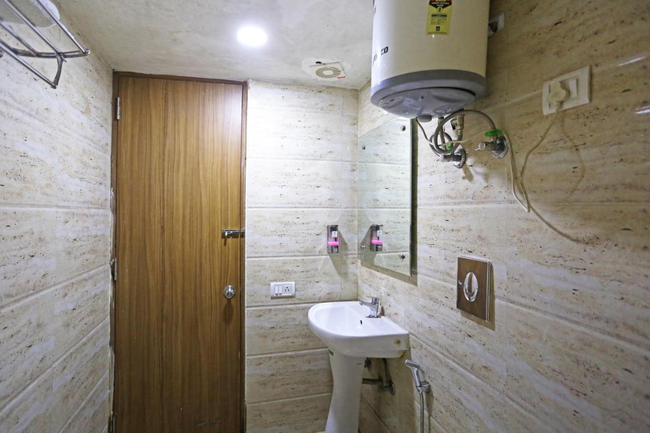 Hotel Grand By D'capitol Near Delhi Airport 4*
