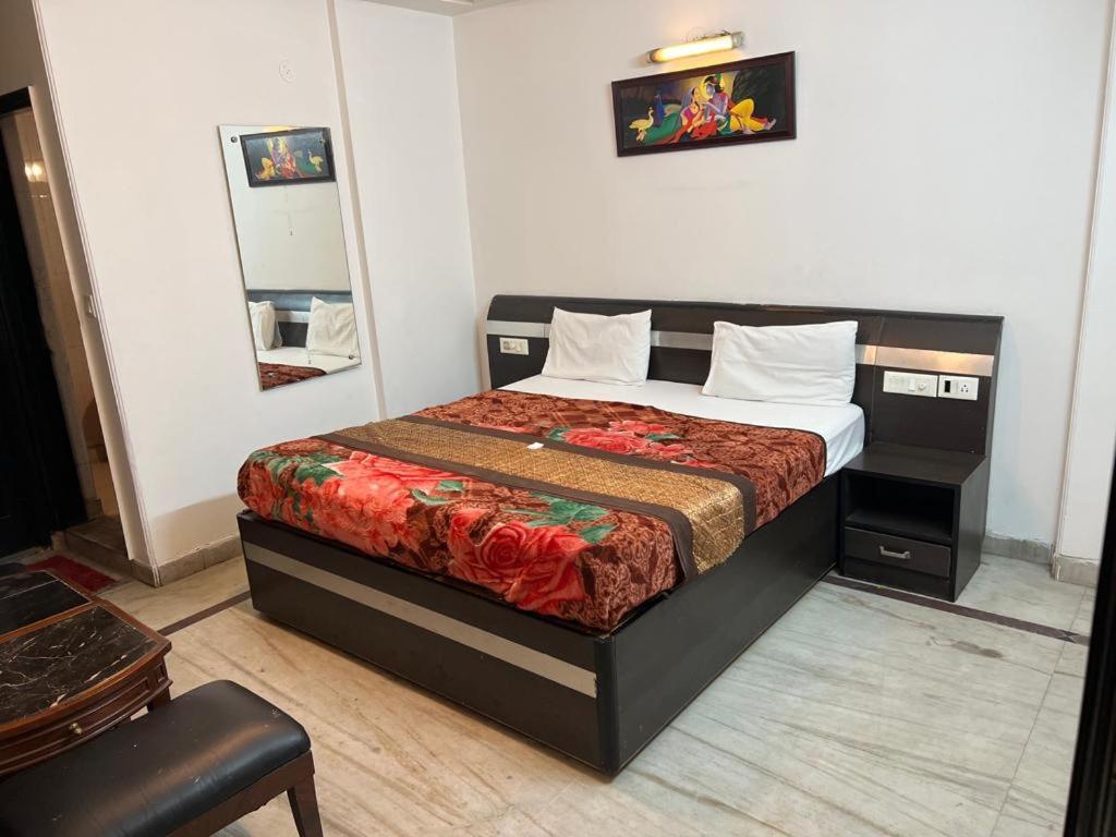 Hotel Good Vibe A Family Near Delhi Igi Airport Nova Deli