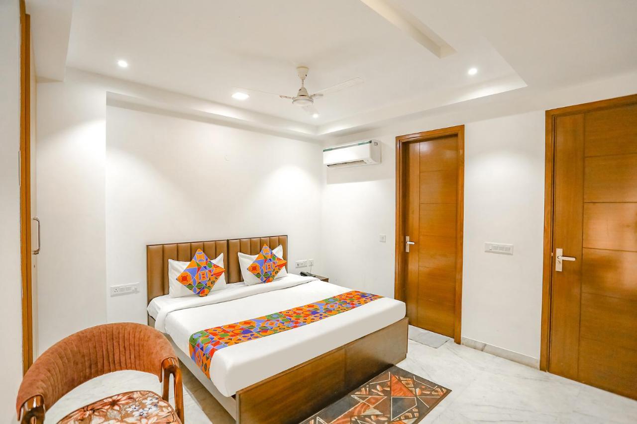 Hotel Fabexpress Aerosky Deluxe - Nr Yashobhoomi Convention Centre 3*