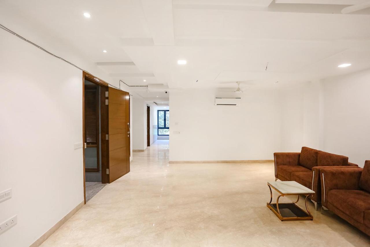 Fabexpress Aerosky Deluxe - Nr Yashobhoomi Convention Centre Hotel 3*
