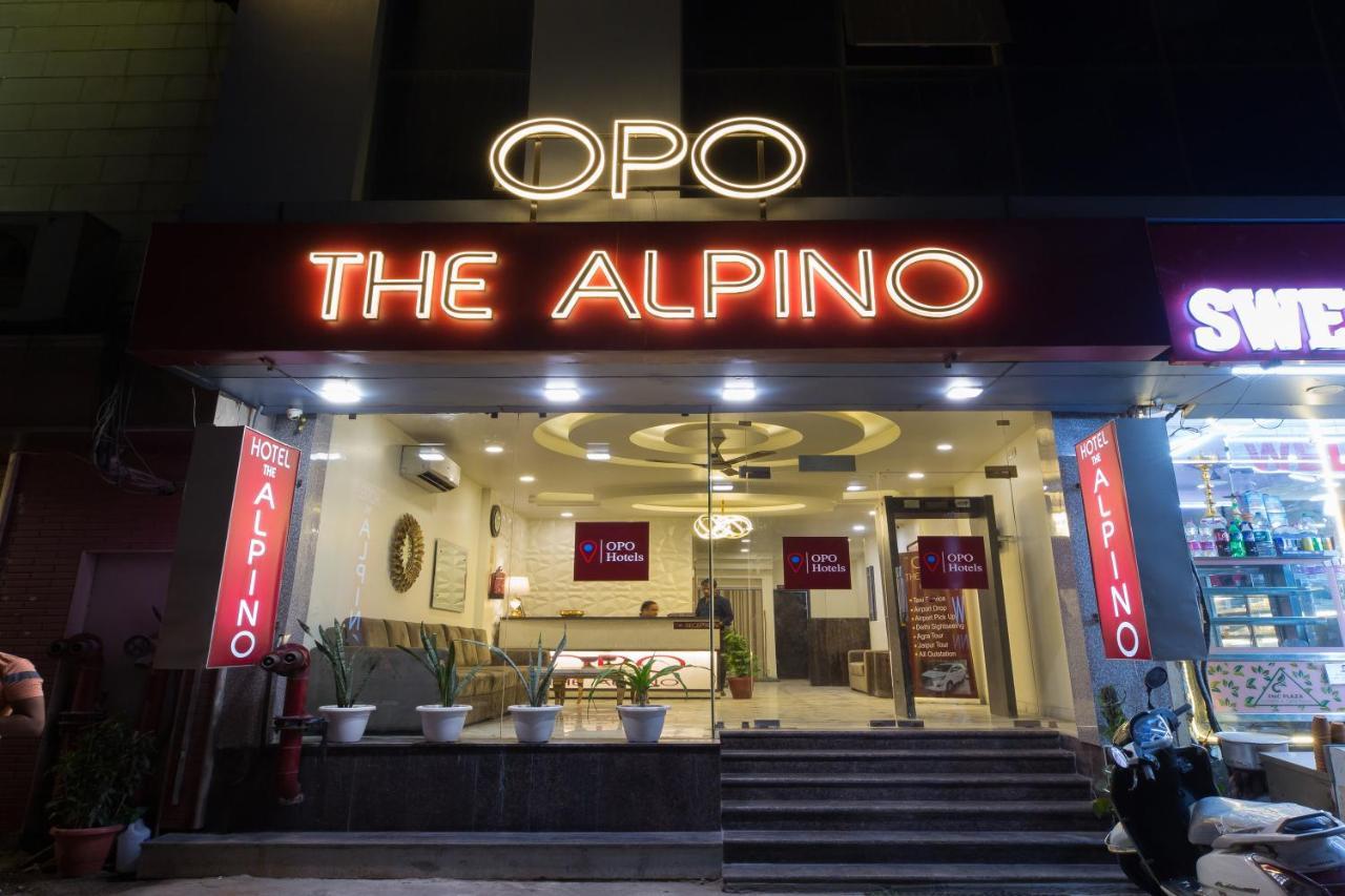 Hotel The Alpino New Delhi