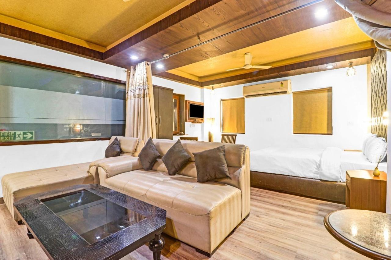 Oyo Townhouse 604 The Royal Galaxy Hotel New Delhi