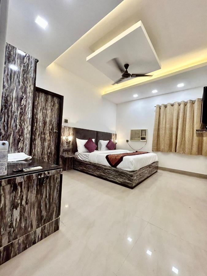 Cosmo - Karol Bagh Hotel 3*