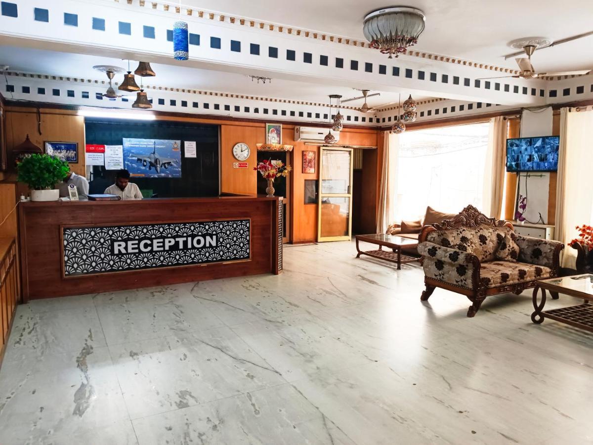 Krone Near Igi Airport Delhi Hotel