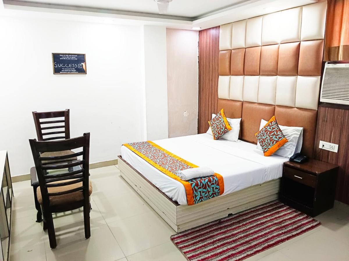 Krone Near Igi Airport Delhi 4* Nova Deli