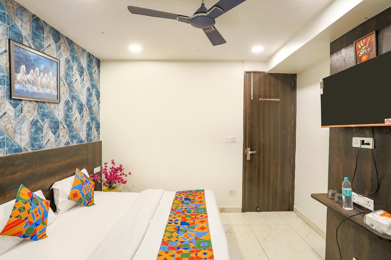 Fabhotel Royal Galaxy I Near Yashobhoomi Convention Centre