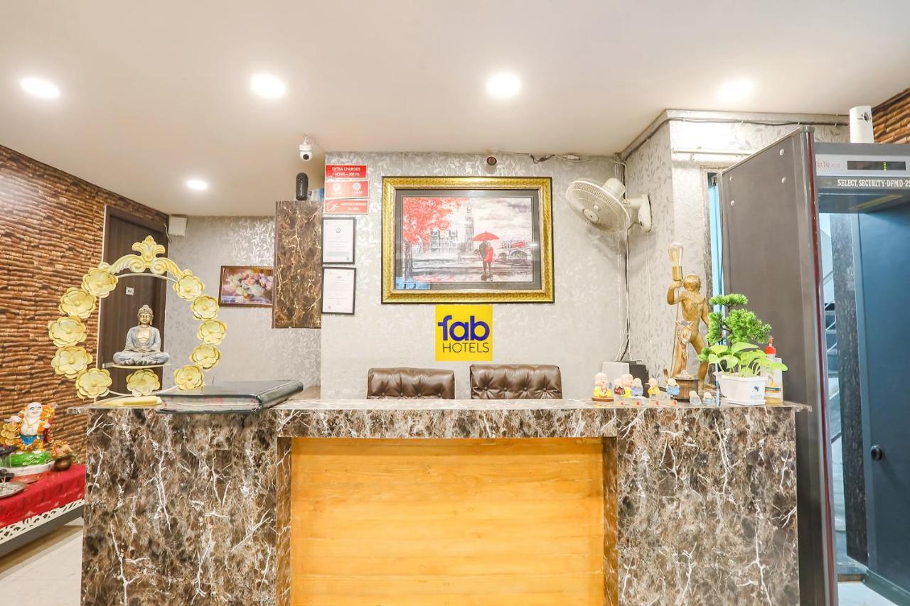 Fabhotel Royal Galaxy I Near Yashobhoomi Convention Centre Hotel New Delhi