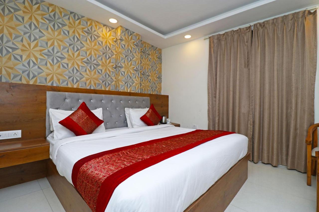 Belwood - A Well Hygiene 4* New Delhi
