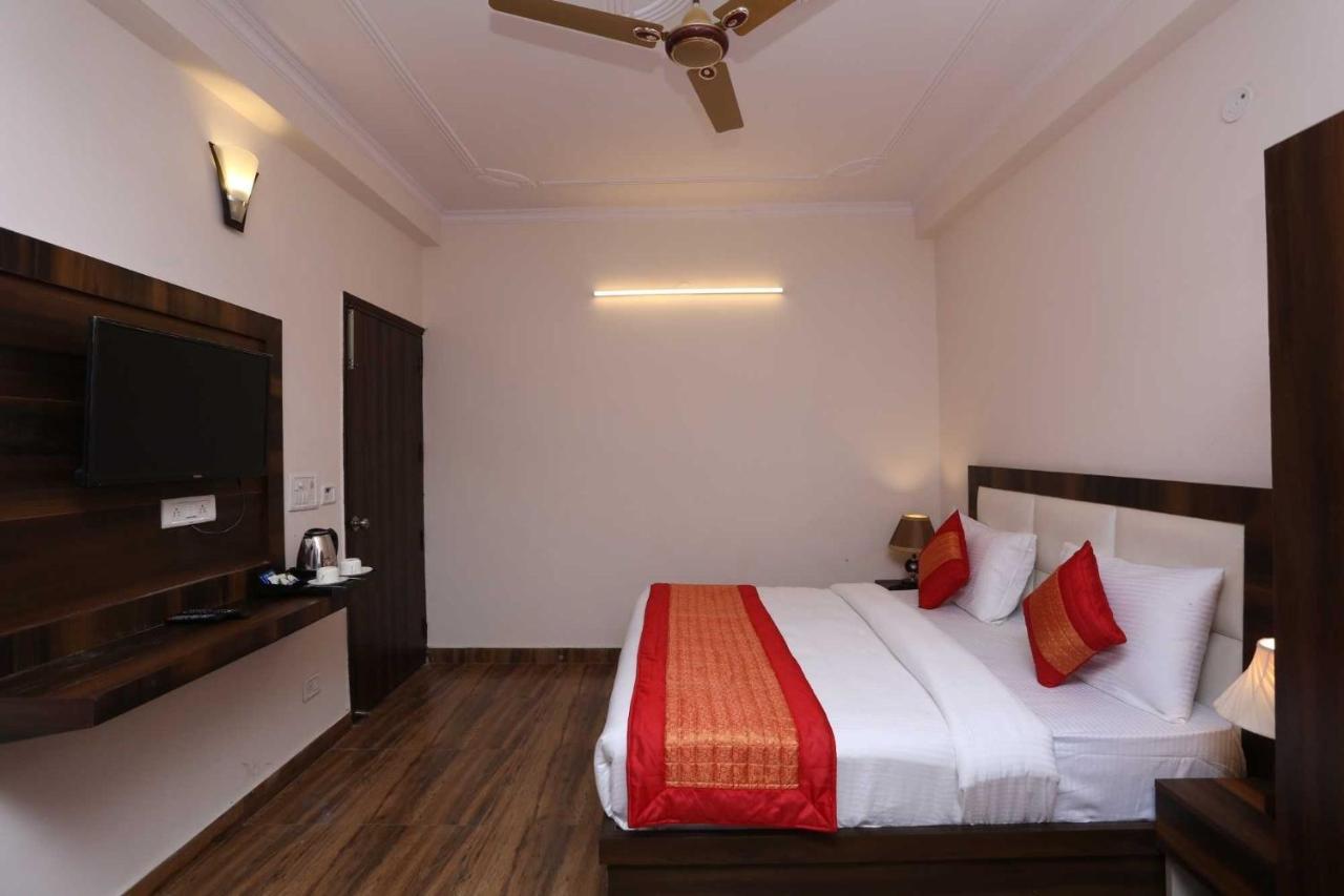 Hotel Moody Moon Delhi Airport Hotel 3*
