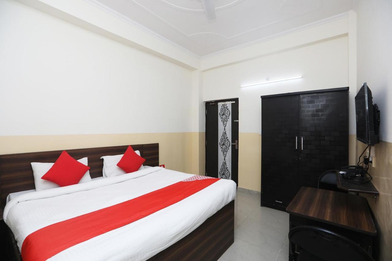 Hotel Oyo The Nest - Knowledge Park Near Pvr Ansal Plaza Greater Noida Delhi (National Capital Territory of India)