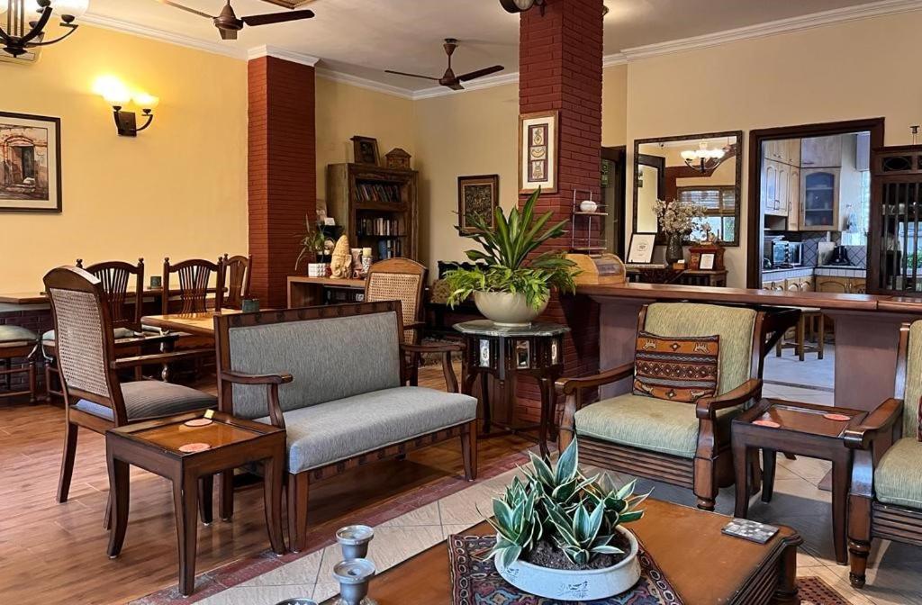 Acomodação com café da manhã  The Estate 3*
