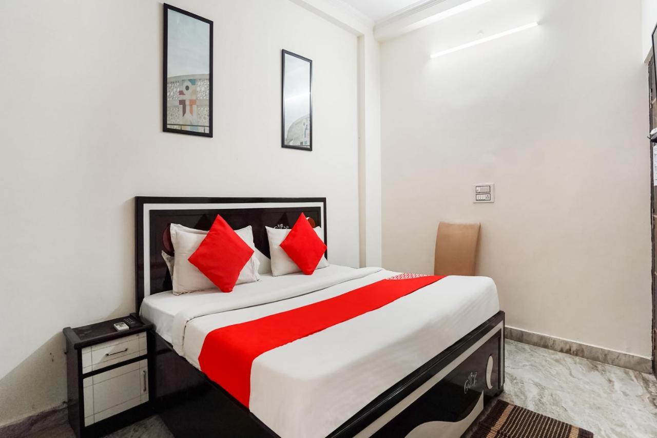 Oyo Flagship 69520 Amazing Near M2k Cinemas Rohini Hotel Delhi (National Capital Territory of India)