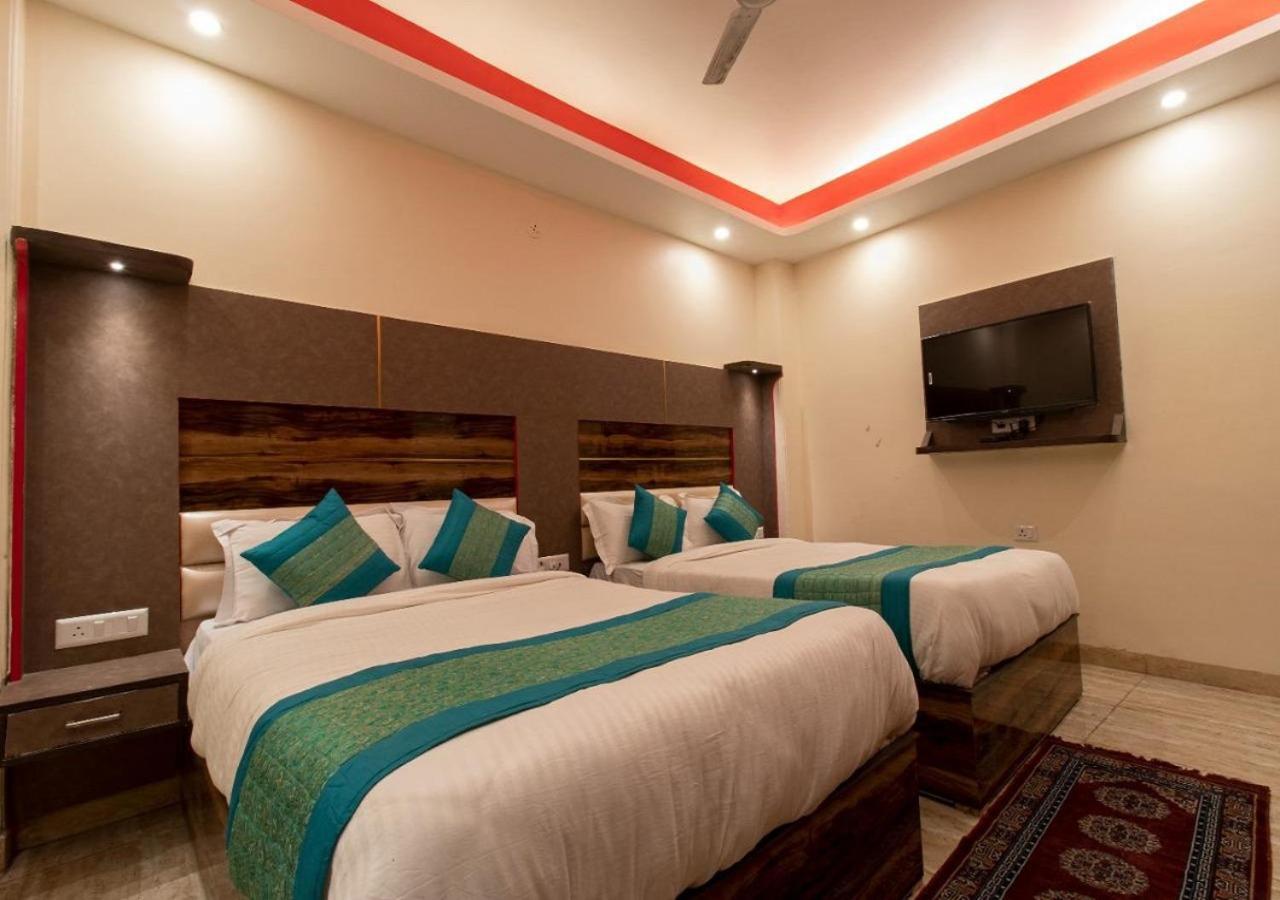 Hotel Dev Place Near Delhi Airport