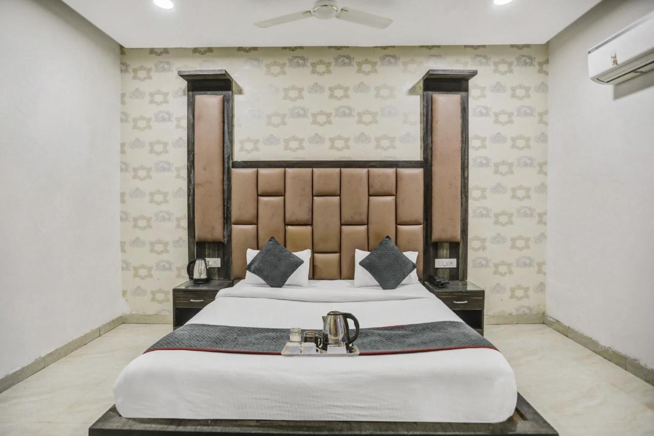 Townhouse 22956 Grand Residency Hotel 3*