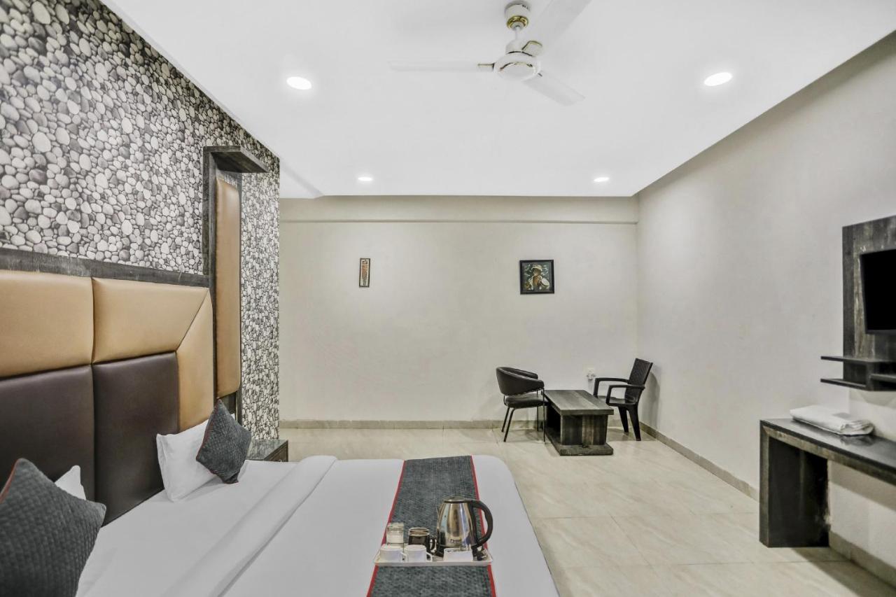 Hotel Townhouse 22956 Grand Residency
