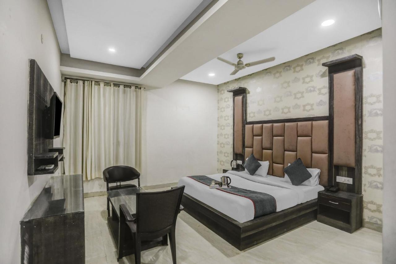 Townhouse 22956 Grand Residency 3* Delhi (National Capital Territory of India)