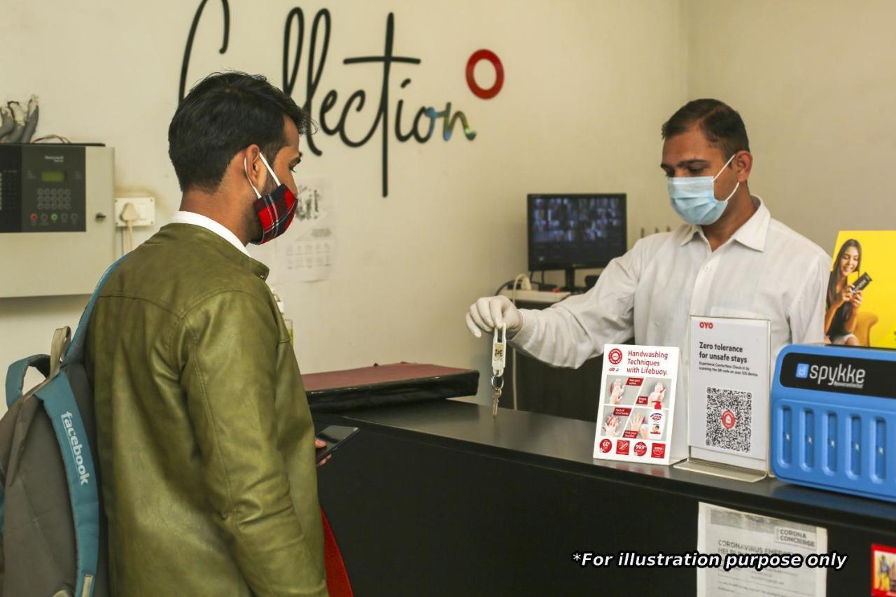 Collection O J K Near M2k Cinemas Rohini Hotel Delhi (National Capital Territory of India)