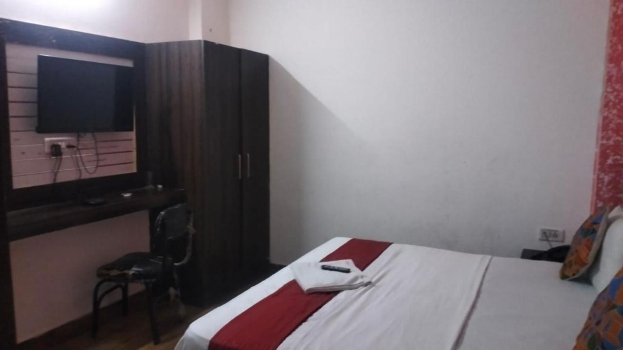 Hotel Airport Sinon 3*