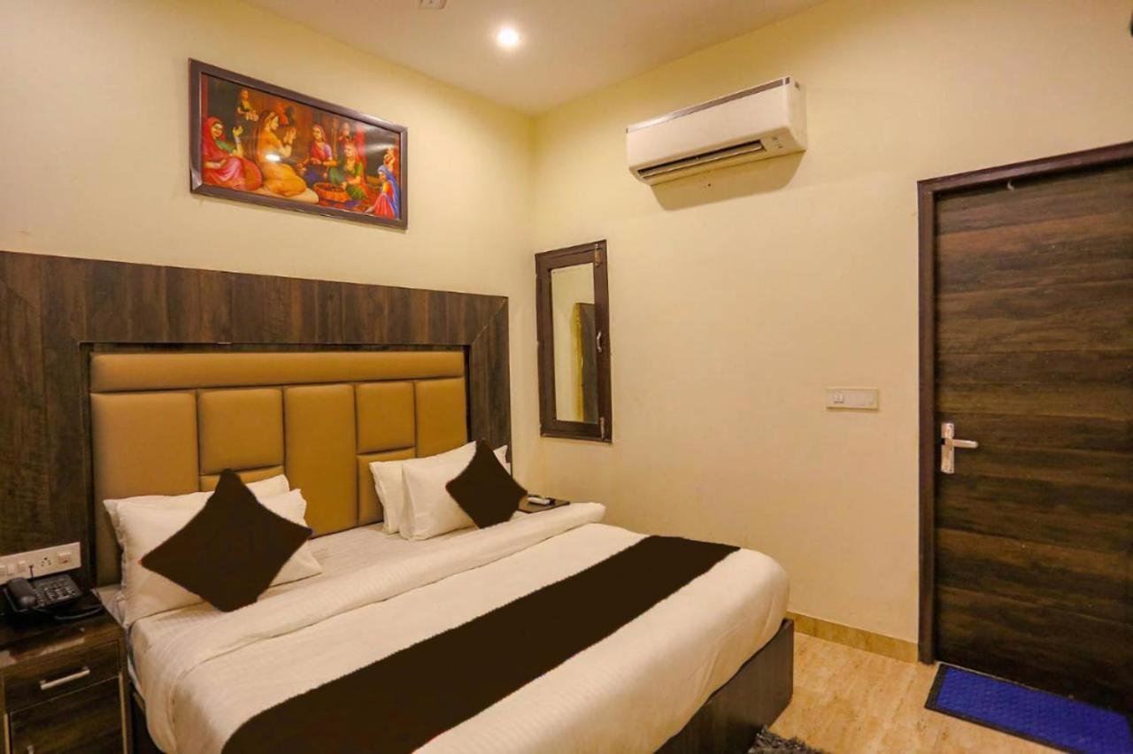 Hotel The Kiara At Delhi Airport