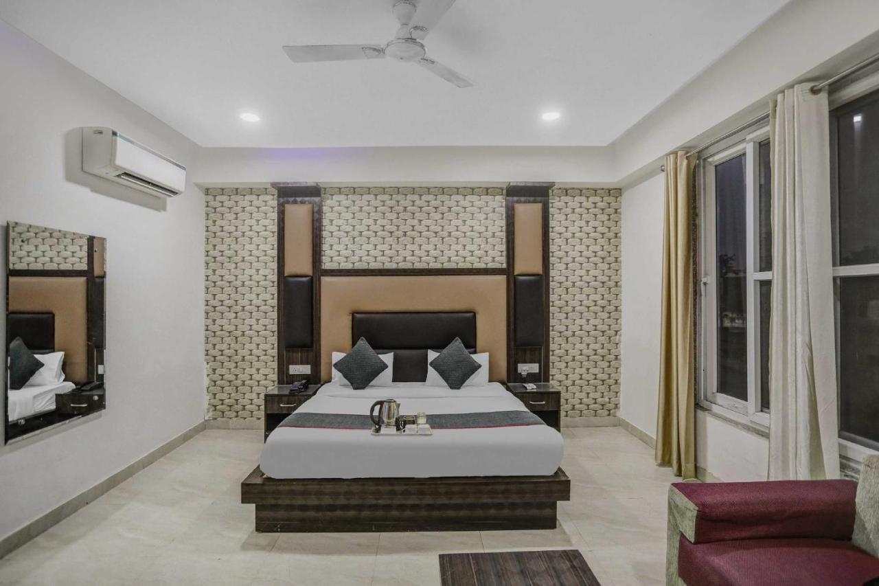 Hotel Townhouse 22956 Grand Residency