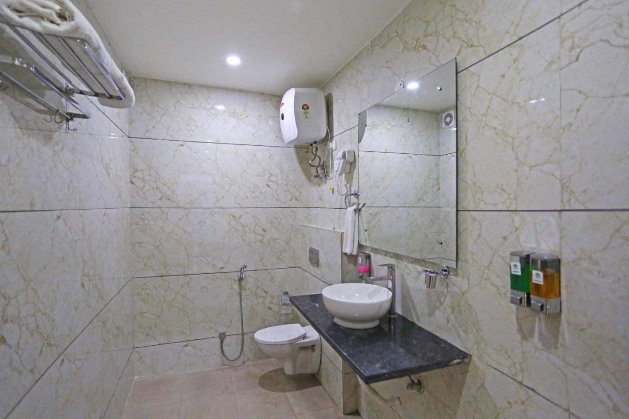 D'capitol - Delhi Airport 4*