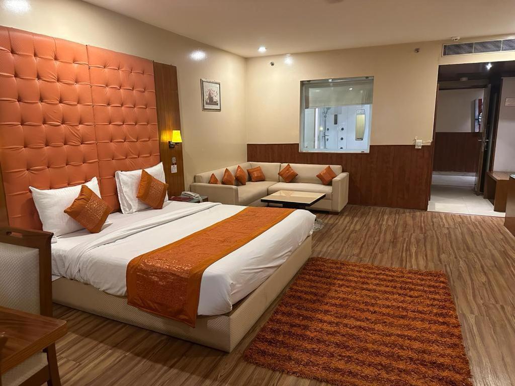 Hotel Airport Ramhan Palace Mahipalpur New Delhi