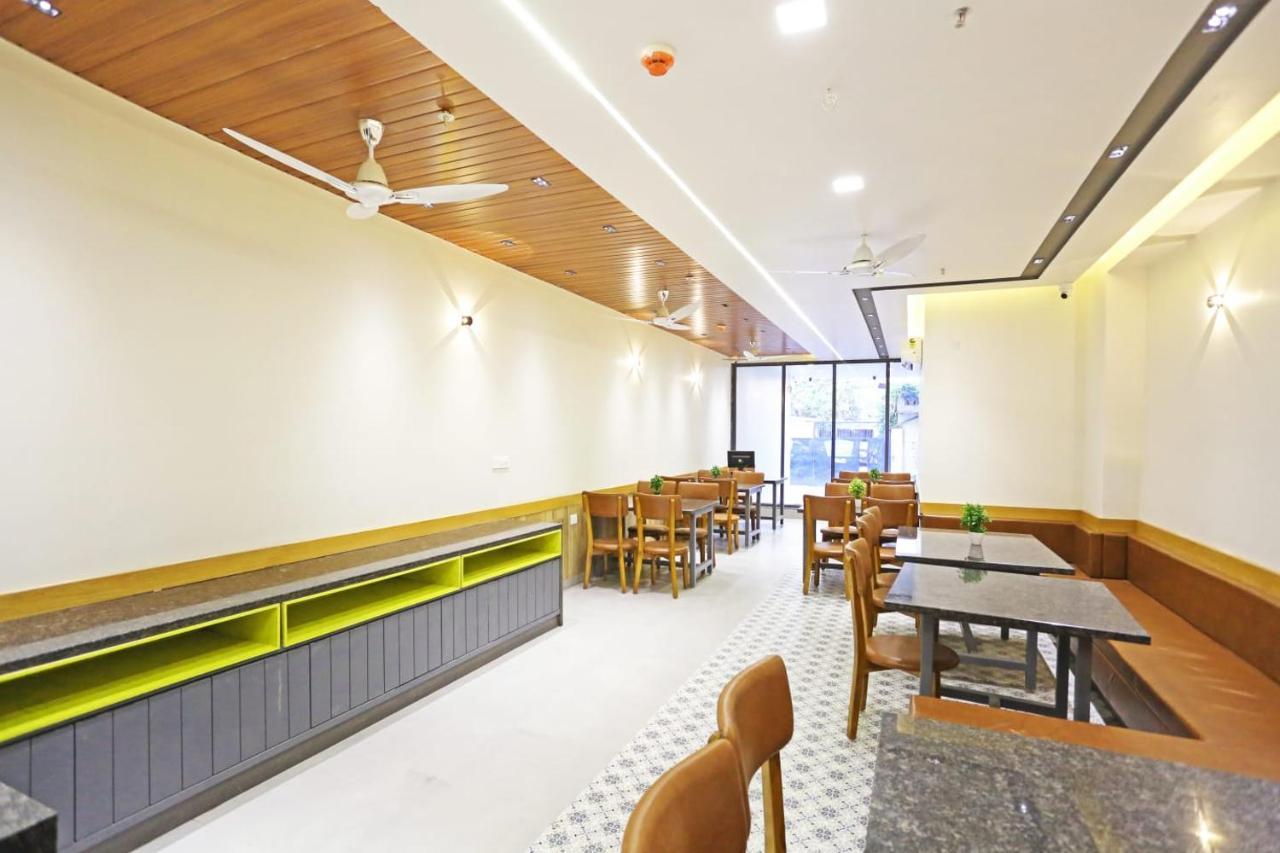 Applewood Residency - Offering Free Airport Drop Hotel