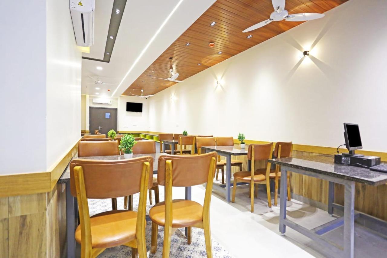 Hotel Applewood Residency - Offering Free Airport Drop