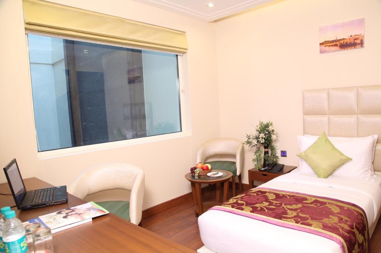 New Haven Greater Kailash - Local Id's Accepted Hotel