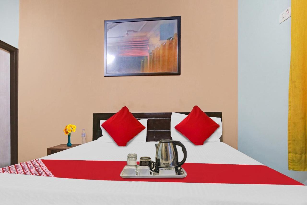 Hotel Flagship Decent Near Pvr Vikaspuri Delhi