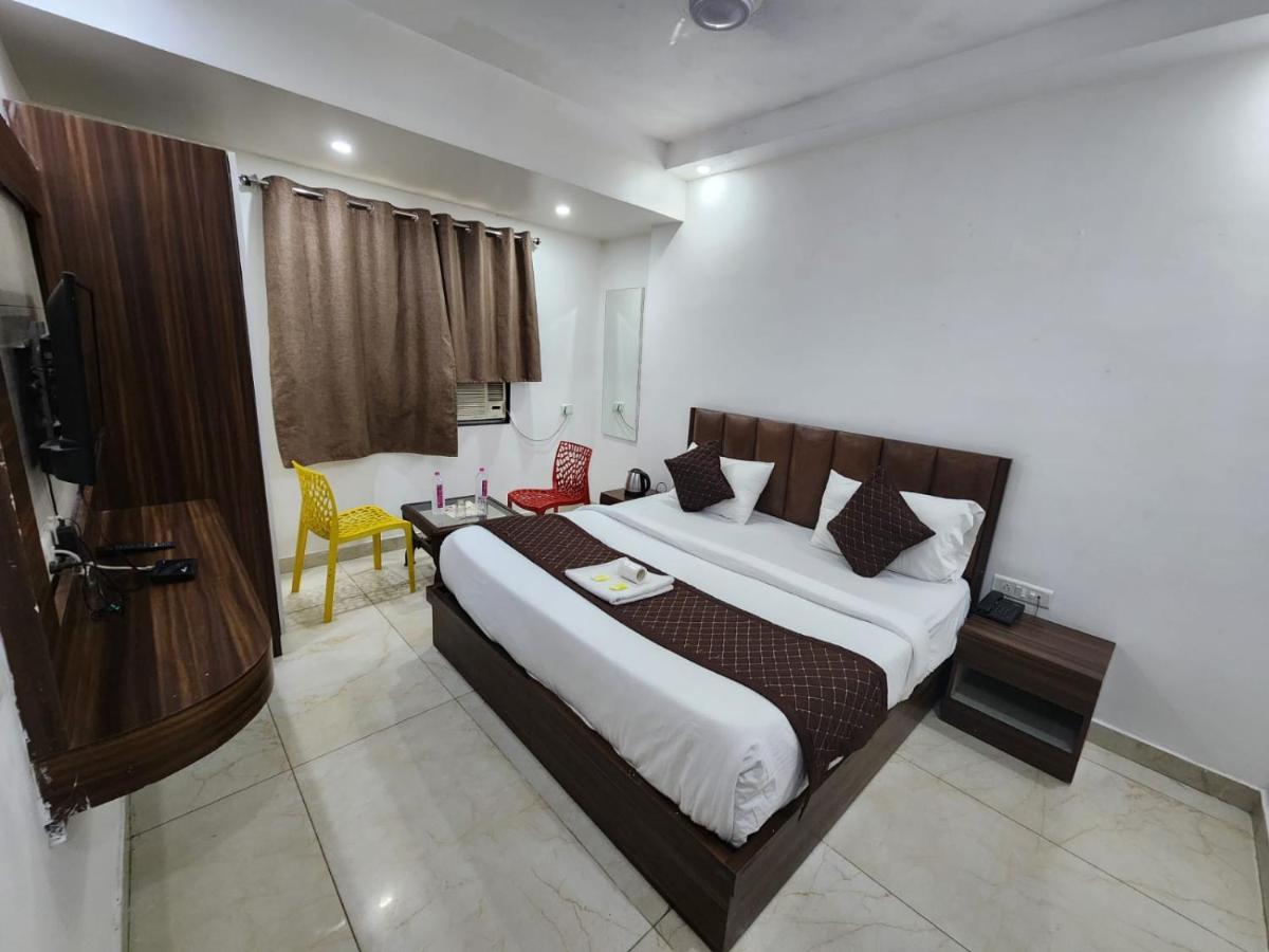 Ivy Plaza Luxury Hotel New Delhi