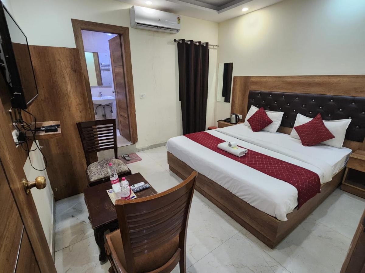 Ivy Plaza Luxury New Delhi