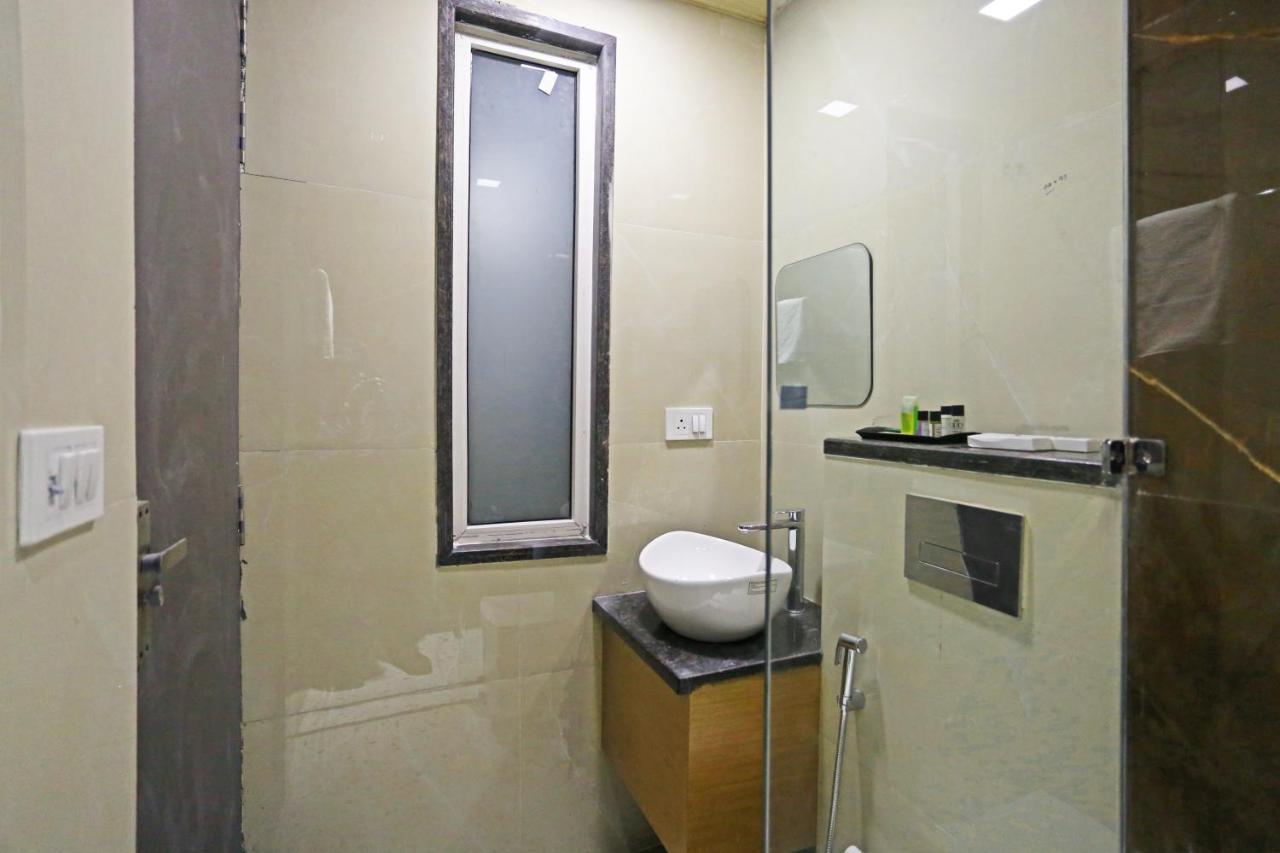 Applewood Residency - Offering Free Airport Drop 3*