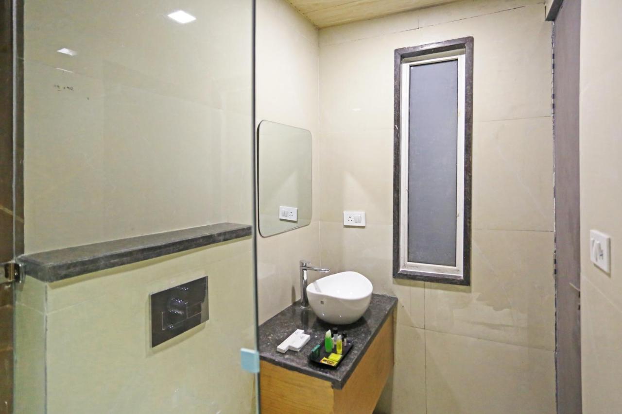 Applewood Residency - Offering Free Airport Drop 3*