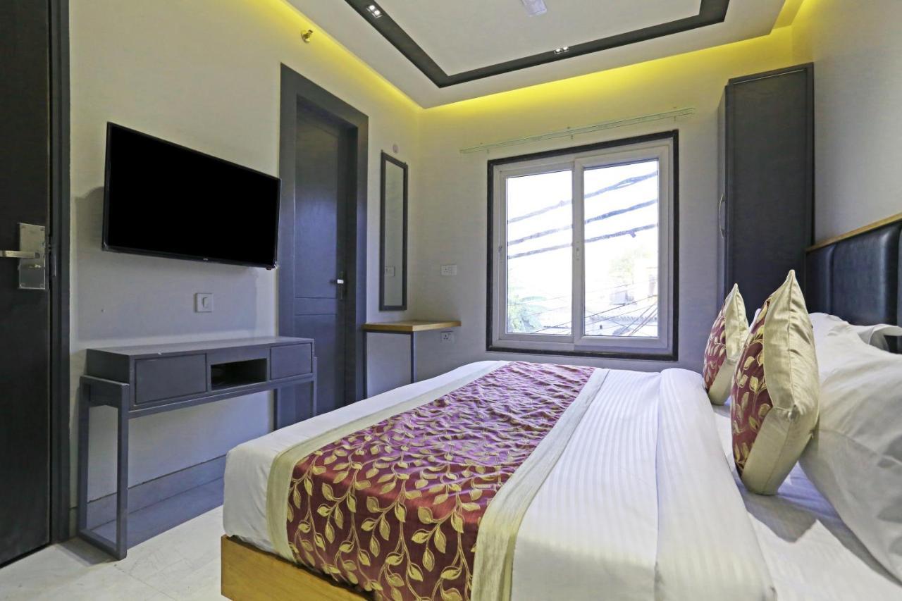 Hotel Applewood Residency - Offering Free Airport Drop