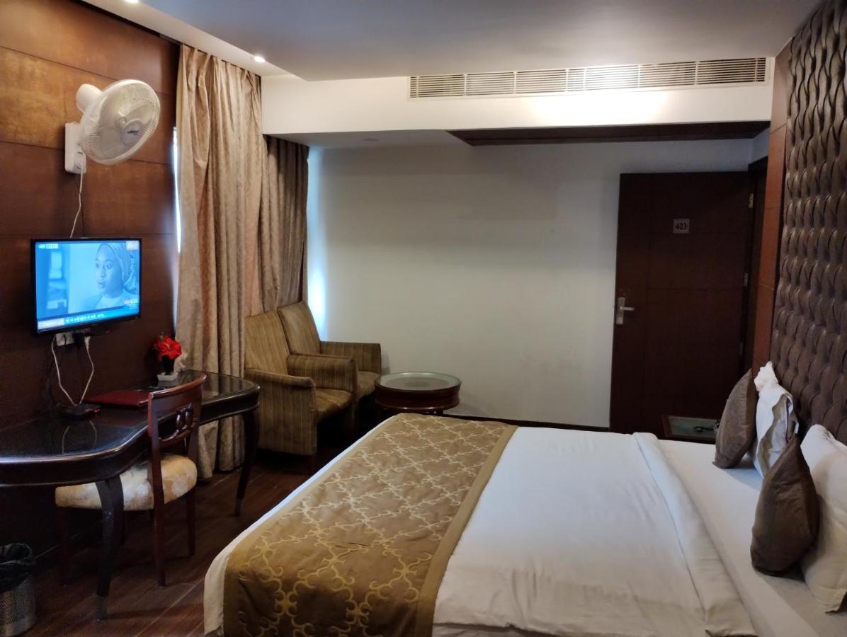Wti Airport Grand Delhi Hotel 3*