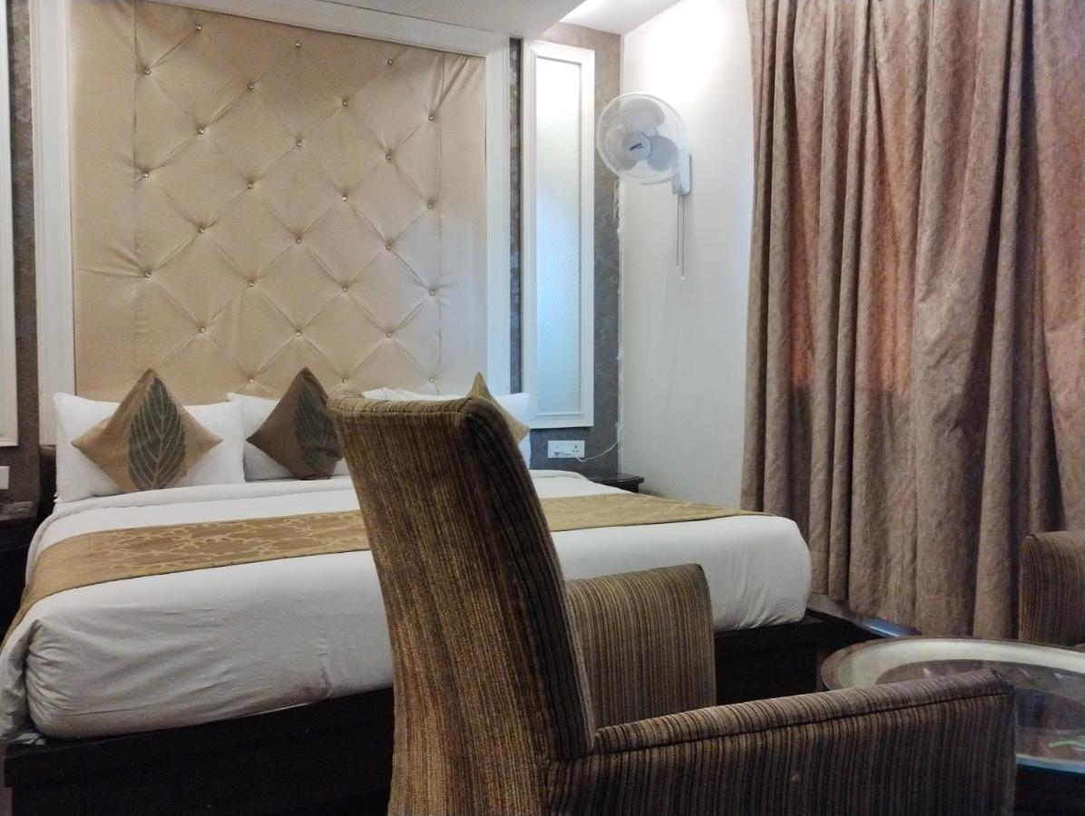 Wti Airport Grand Delhi 3*