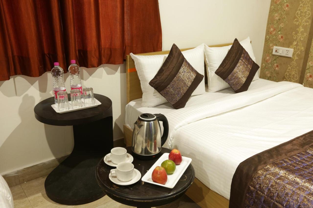 Majestic Park Bed & Breakfast *