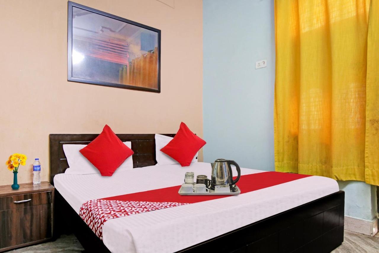 Flagship Decent Near Pvr Vikaspuri Delhi