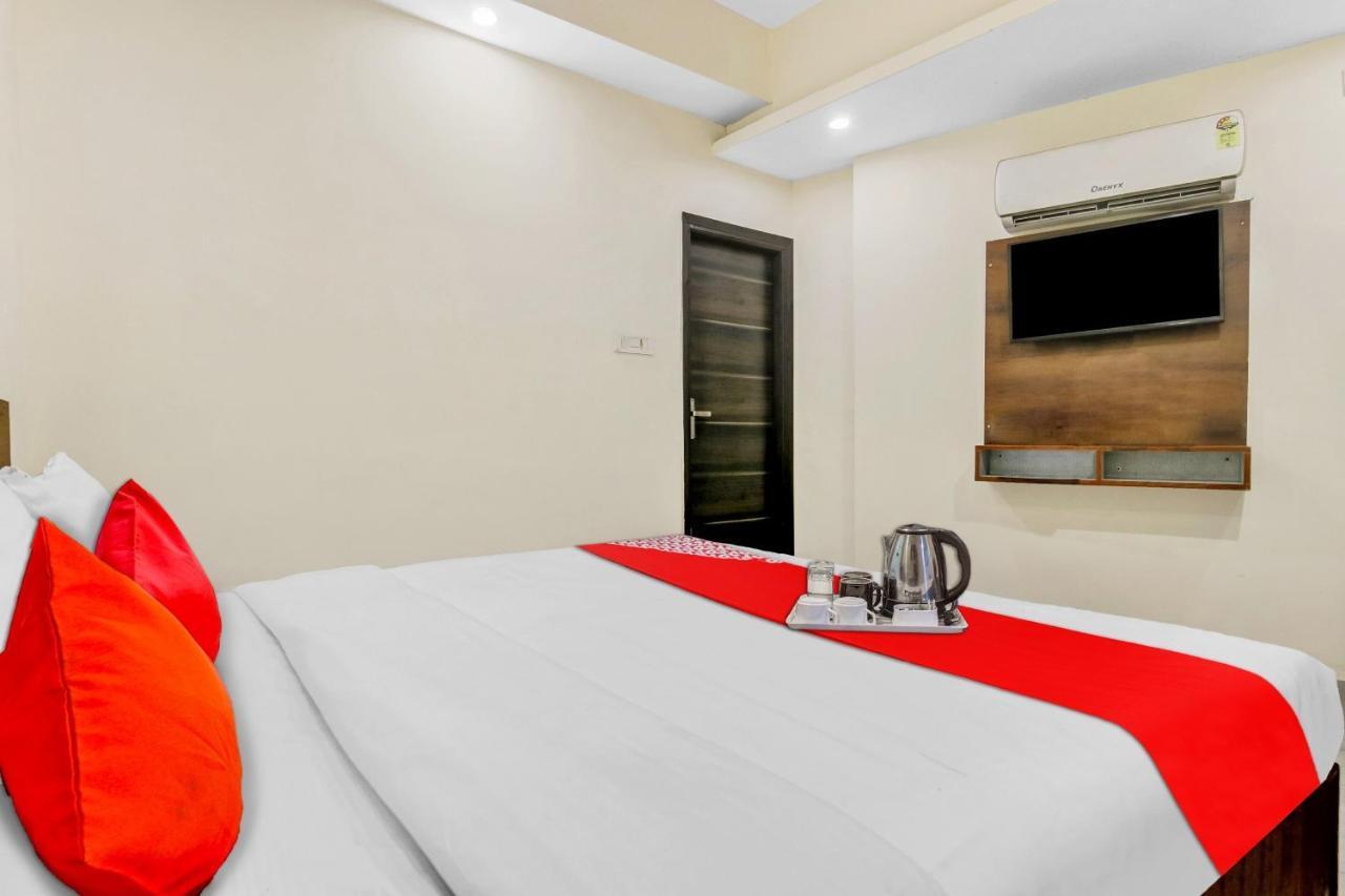 Flagship Olive 3* New Delhi