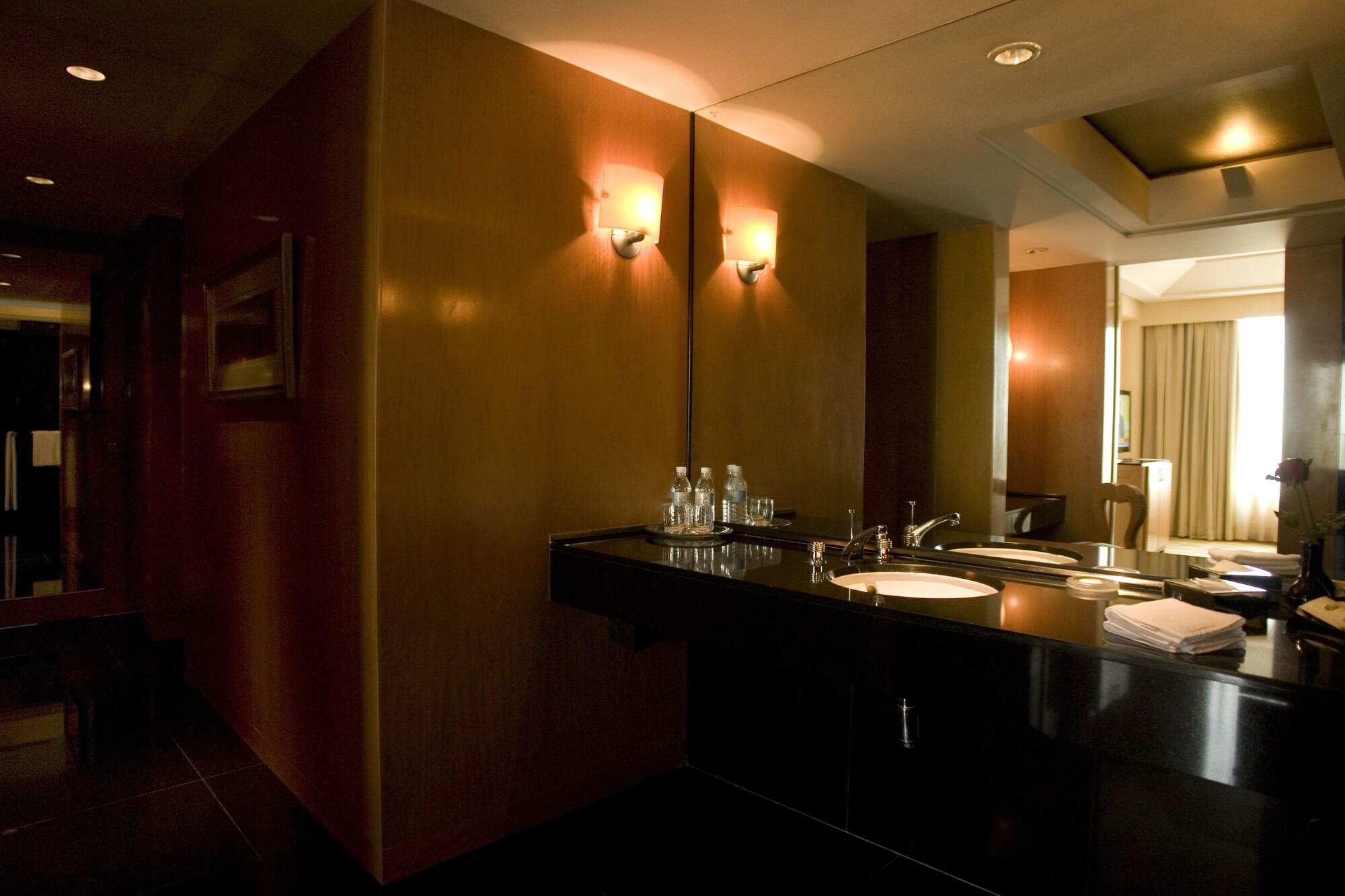 The Grand 5* New Delhi
