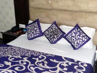 Benz International Hotel 3*